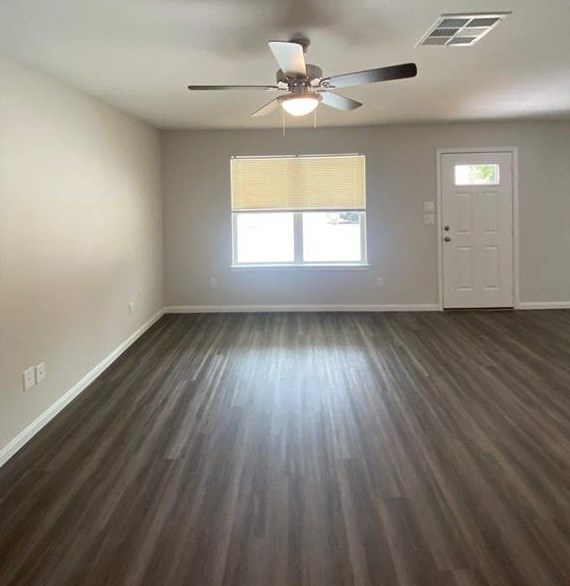103 League St, Cleveland TX  77327-4253 exterior