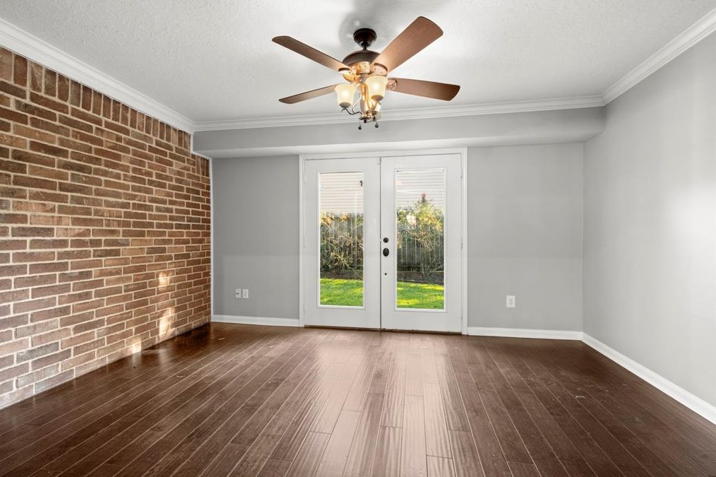 7334 Hearthstone Grn Dr, Houston TX  77095-3594 exterior