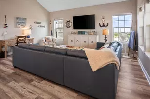 975 S Cove, Crystal Beach, TX 77650 - Photo 21