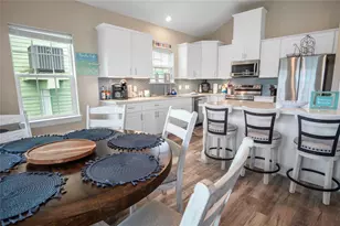 975 S Cove, Crystal Beach, TX 77650 - Photo 15