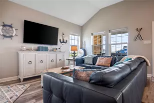 975 S Cove, Crystal Beach, TX 77650 - Photo 23