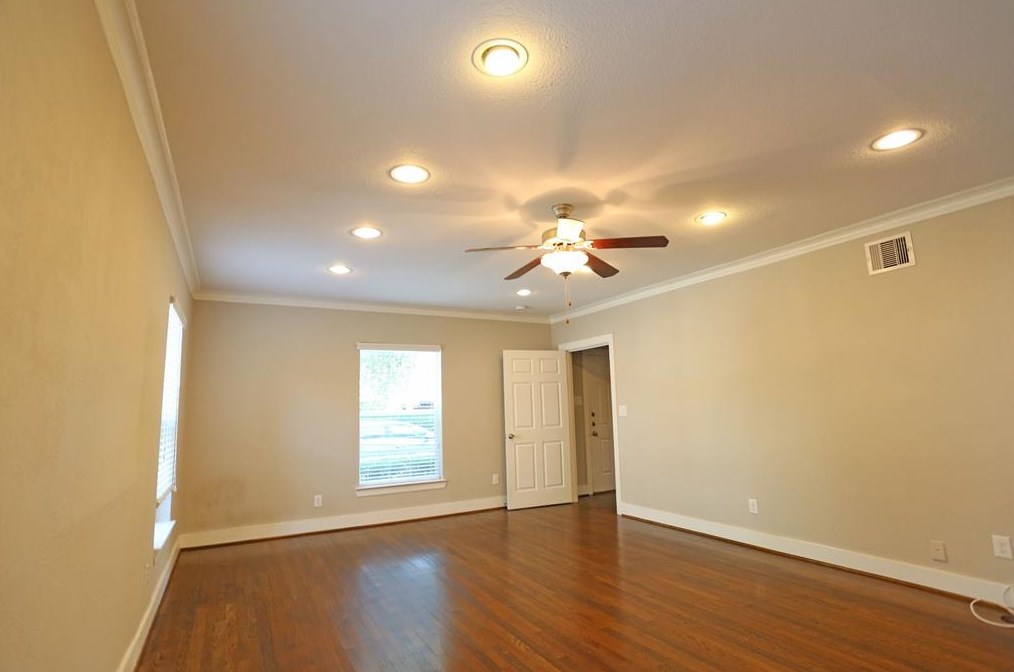 1916 Branard St, Houston TX  77098-2515 exterior