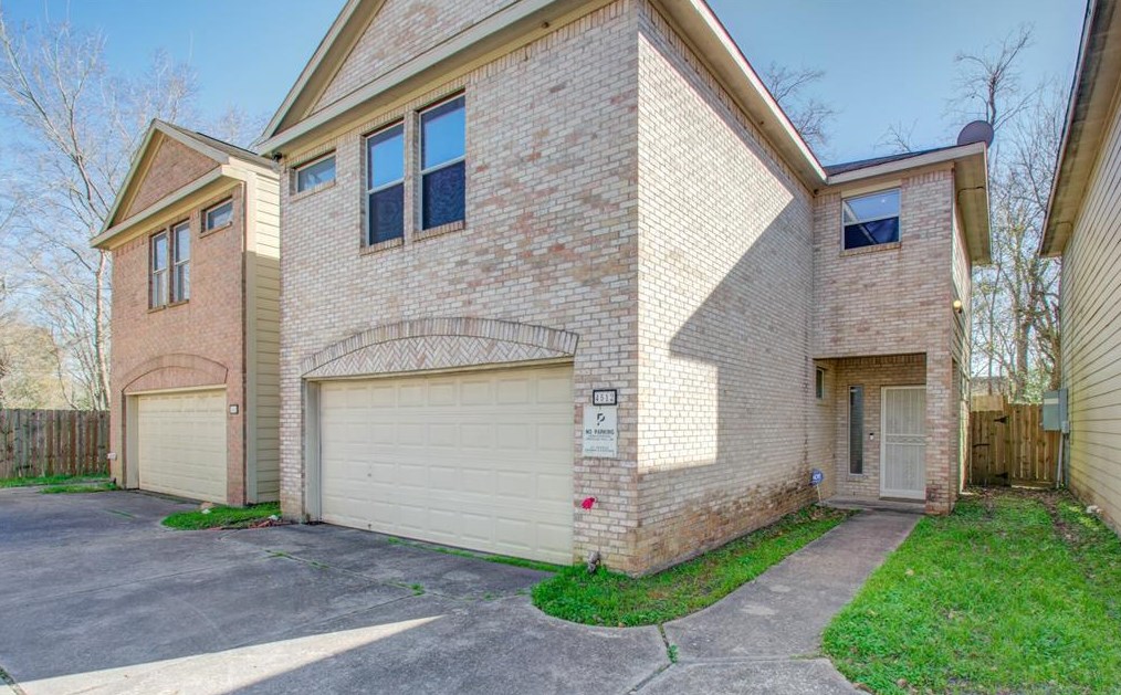 4512 Balkin St, Houston TX  77021-4202 exterior