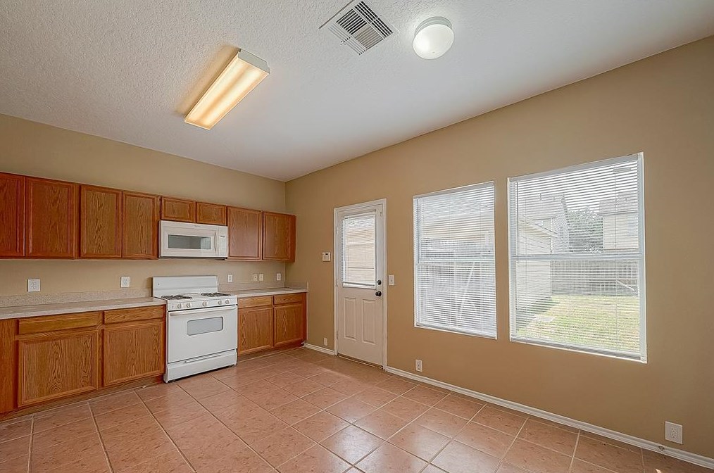 6231 Gillian Park Dr, Katy TX  77449-8530 exterior