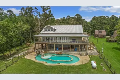 388 County Road 5597, Etoile, TX 75937 - Photo 7