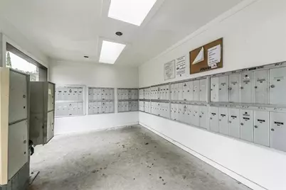 6633 W Airport Boulevard #305, Houston, TX 77035 - Photo 5