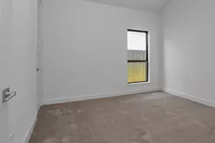 18423 Chameleon Ct, Conroe, TX 77302 - Photo 11