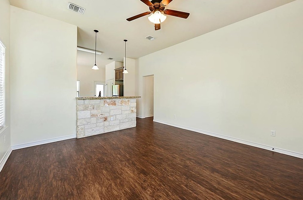 930 28th St, Bryan TX  77803-3127 exterior