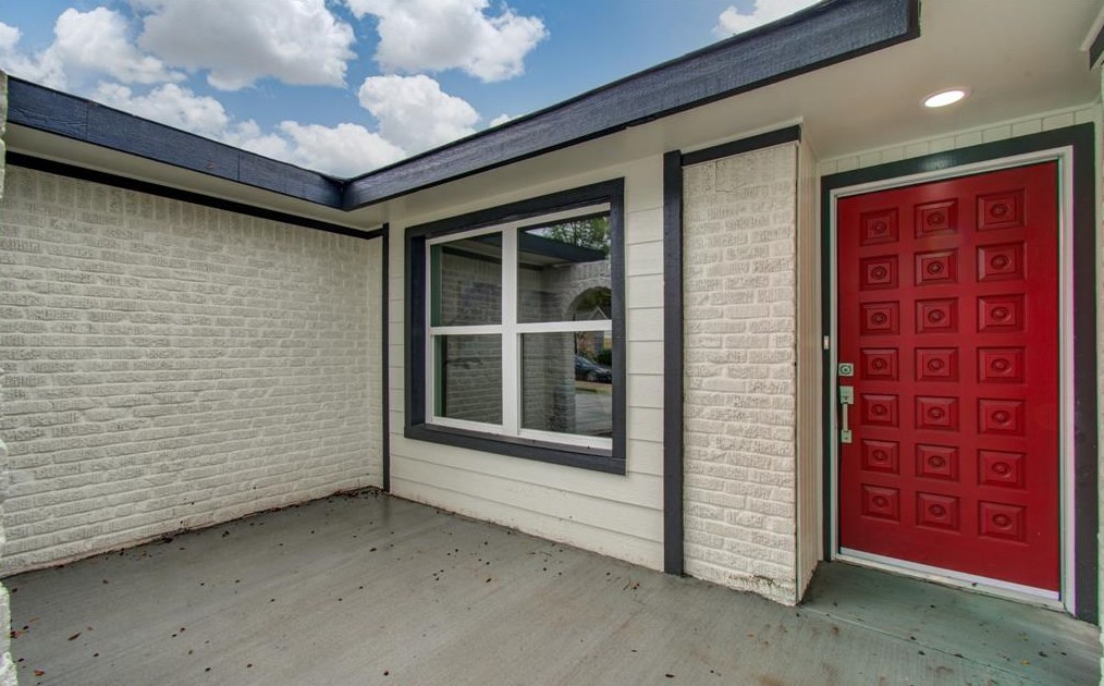 9406 Autauga St, Houston TX  77080-1418 exterior