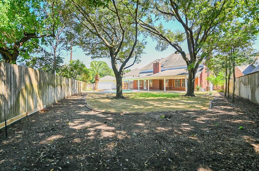 15923 Echo Lodge Dr, Houston TX  77095-4074 exterior