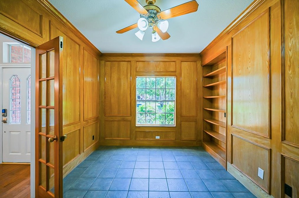 15923 Echo Lodge Dr, Houston TX  77095-4074 exterior