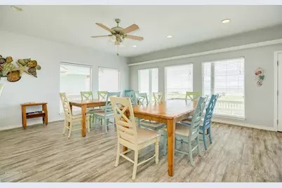 2402 Bluewater Highway, Surfside Beach, TX 77541 - Photo 17