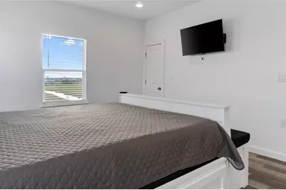 897 S Crystal Beach Road, Crystal Beach, TX 77650 - Photo 19