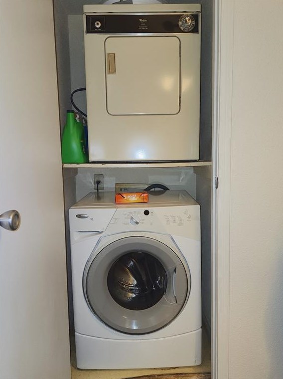 2750 Holly Hall St, Houston TX  77054-4109 exterior