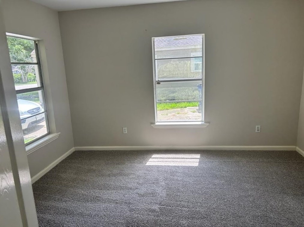 620 Cedar St, Angleton TX 77515-4220 exterior