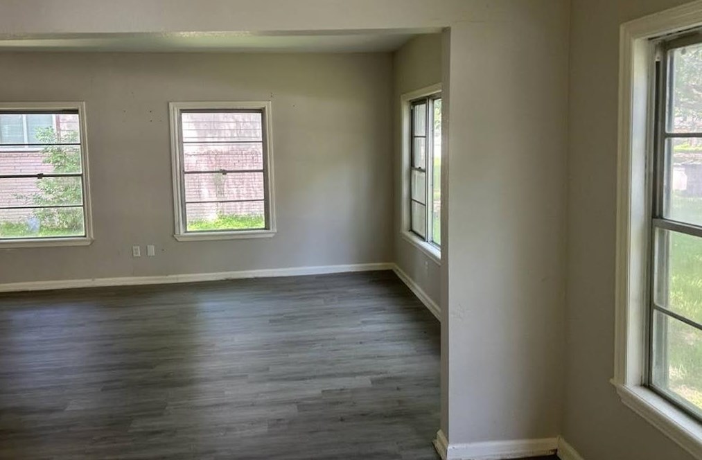 620 Cedar St, Angleton TX  77515-4220 exterior