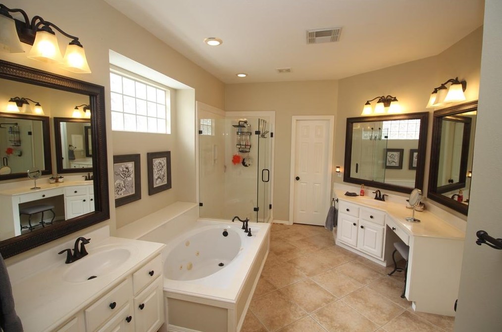 3127 Cherry Ml Ct, Houston TX 77059-2804 exterior