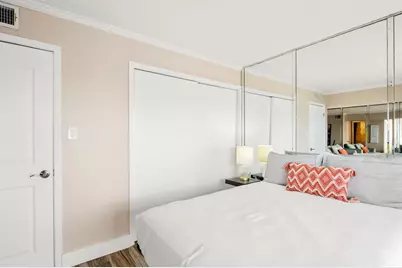 7310 Seawall Boulevard #1106, Galveston, TX 77551 - Photo 11