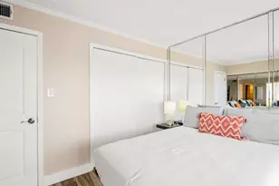 7310 Seawall Blvd, Galveston, TX 77551 - Photo 11