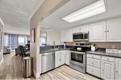 7310 Seawall Boulevard #1106, Galveston, TX 77551 - Photo 9