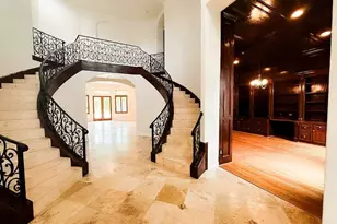 8422 Thompson Lake Dr, Missouri City, TX 77459 - Photo 5