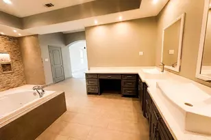 8422 Thompson Lake Dr, Missouri City, TX 77459 - Photo 21