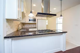 1406 Foxwood Rd, Houston, TX 77008 - Photo 19