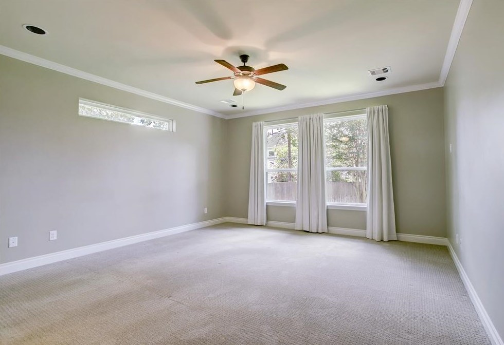 4935 Glenmeadow Dr, Houston TX  77096-4209 exterior