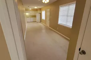 802 Avenue K, Galveston, TX 77550 - Photo 3