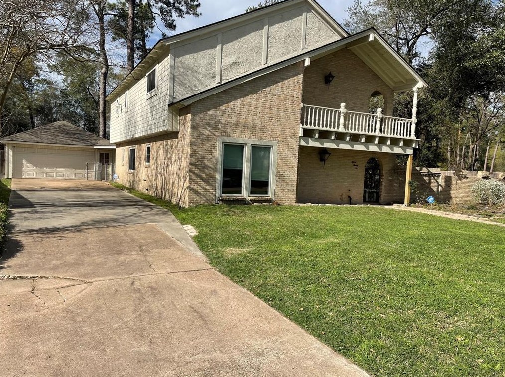 1522 Grand Valley Dr, Houston TX  77090-1800 exterior