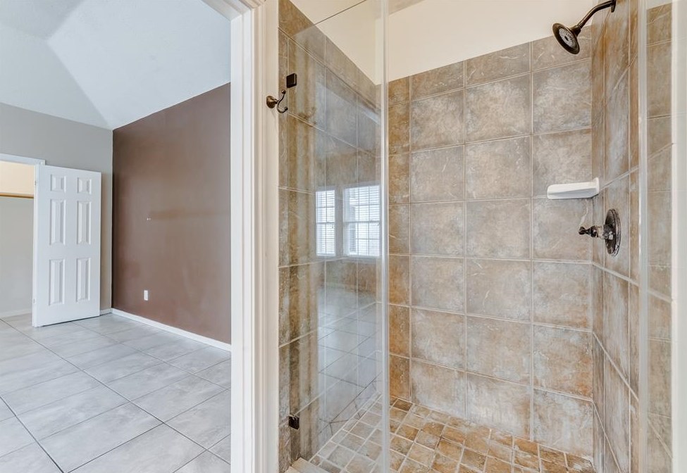 11503 Autumn Chase Dr, Houston TX  77065-4925 exterior