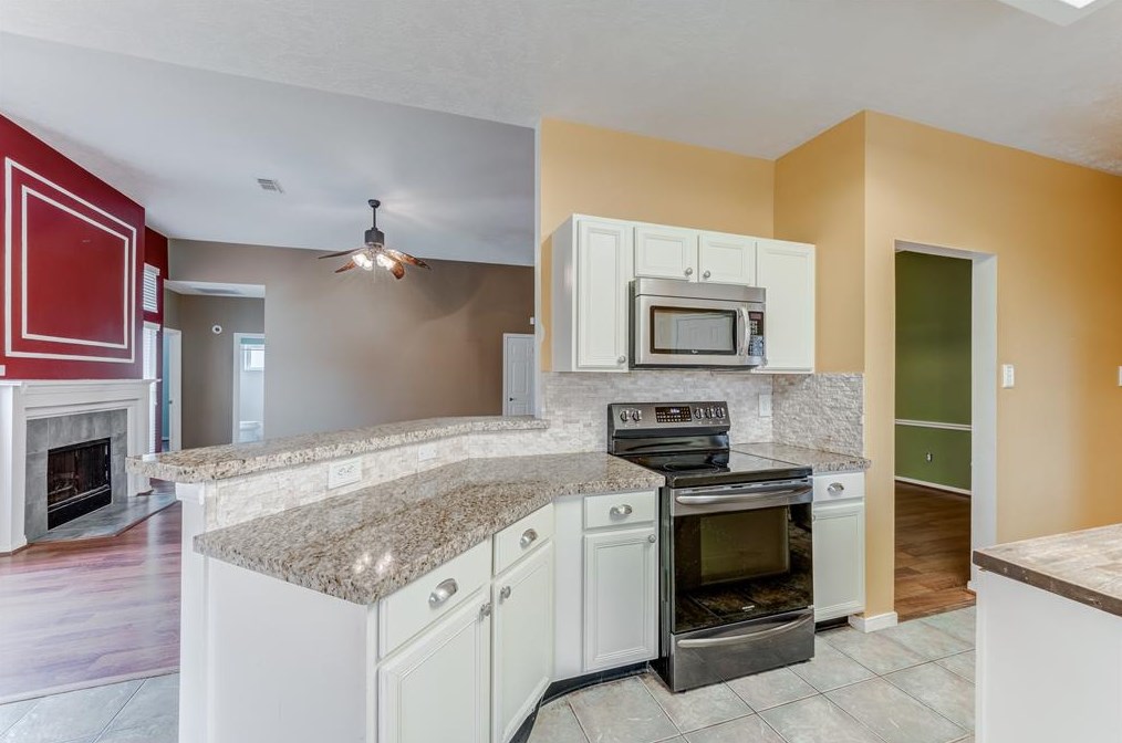 11503 Autumn Chase Dr, Houston TX  77065-4925 exterior