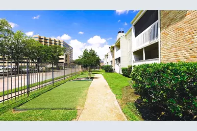 2300 Augusta Drive #22, Houston, TX 77057 - Photo 17