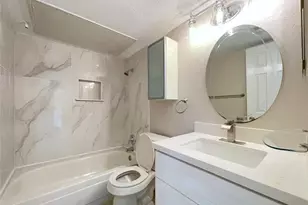 2300 Augusta Dr, Houston, TX 77057 - Photo 11