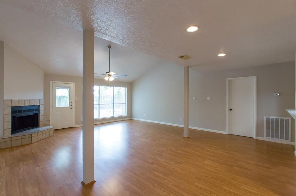 2210 Spring Dusk Ln, Spring TX  77373-6158 exterior