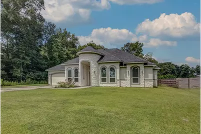 1006 Spanish Drive, Dayton, TX 77535 - Photo 3