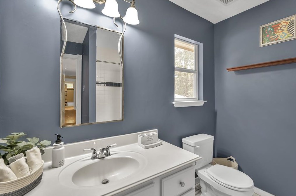 49 Peaceful Cyn Cir, Spring TX 77381-4486 exterior