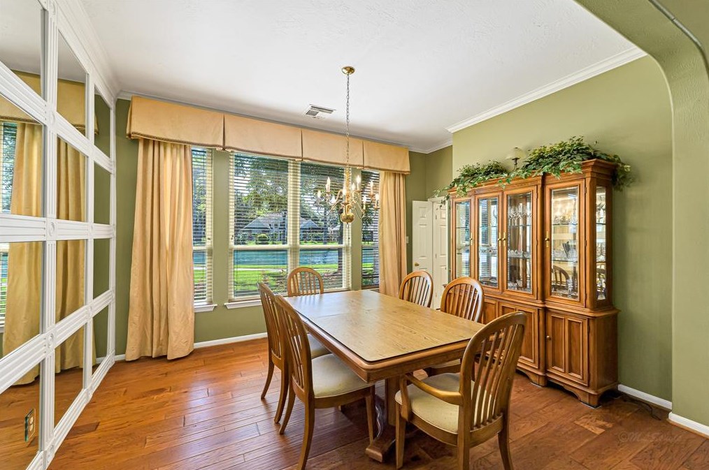 2507 Crystal Lk Ct, Richmond TX 77406-1800 exterior