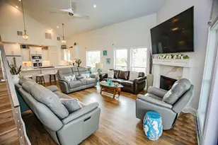 1493 County Rd 291, Sargent, TX 77414 - Photo 17