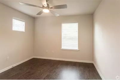 3300 Oak Creek Drive, Austin, TX 78727 - Photo 29