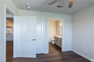 3300 Oak Creek Dr, Austin, TX 78727 - Photo 25