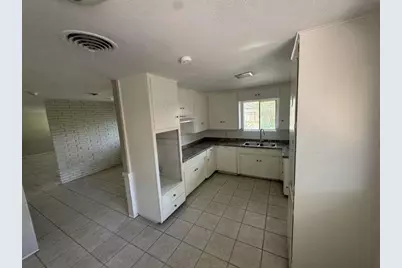 426 Pennington Drive, Corpus Christi, TX 78412 - Photo 11