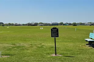 638 Stovall Dr, Palacios, TX 77465 - Photo 25