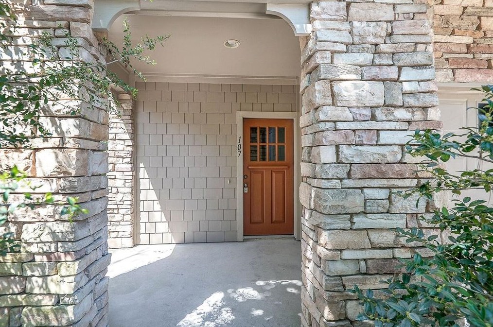 107 Woodlily Pl, Spring TX  77382-1329 exterior