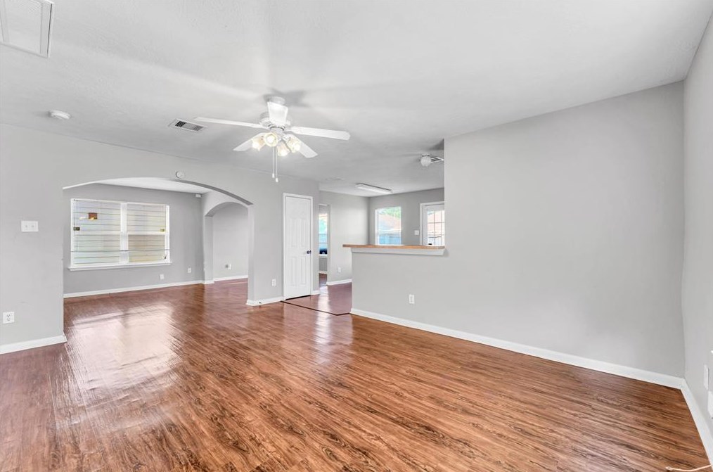 10831 Heathercliff Ln, Houston TX  77075-5325 exterior