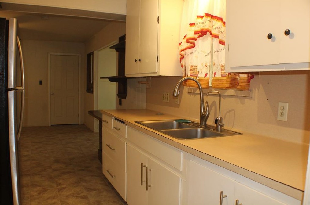 2009 Sandlewood Dr, Bay City TX  77414-7714 exterior