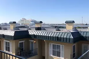 921 Marine Dr, Galveston, TX 77550 - Photo 15