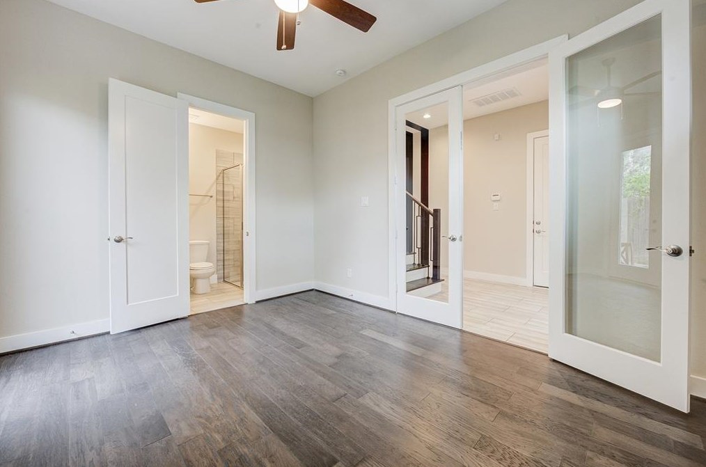 2205 Holman St, Houston TX  77004-4241 exterior