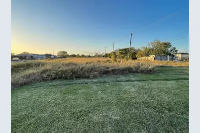 000 Ash Street, Freeport, TX 77541 - Photo 5