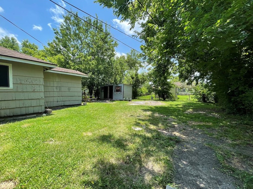 3014 Elpyco St, Houston TX  77051-4132 exterior